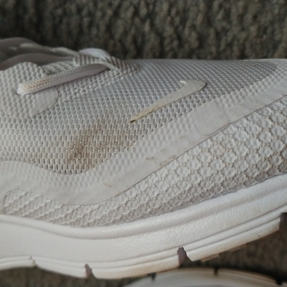 Nike Air Max Women's Sneakers - Picture 11 of 16